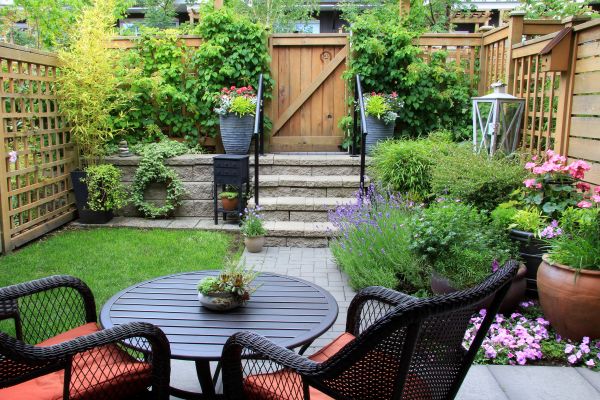 Small Yard Landscaping in Longwood